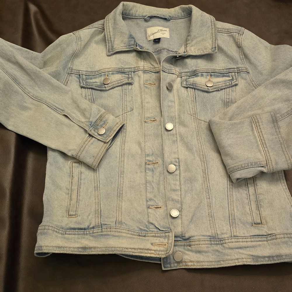 Universal Thread Blue Jean Jacket Light Denim Cla… - image 1